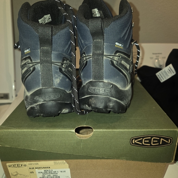 Keen blue knights raven - Picture 4 of 4